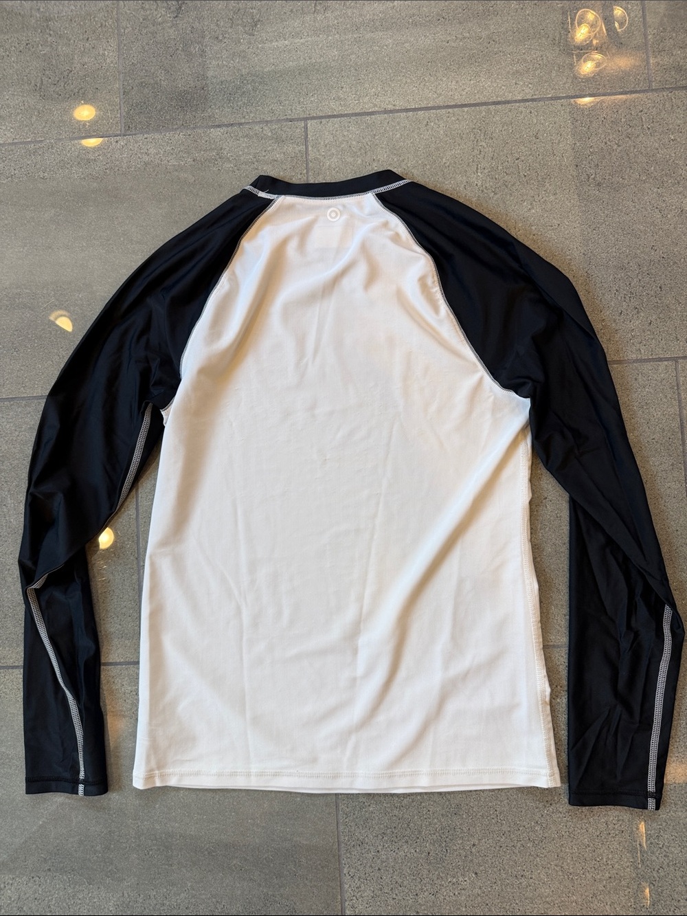 Hunter for Target Rashguard - Picture 5 of 8